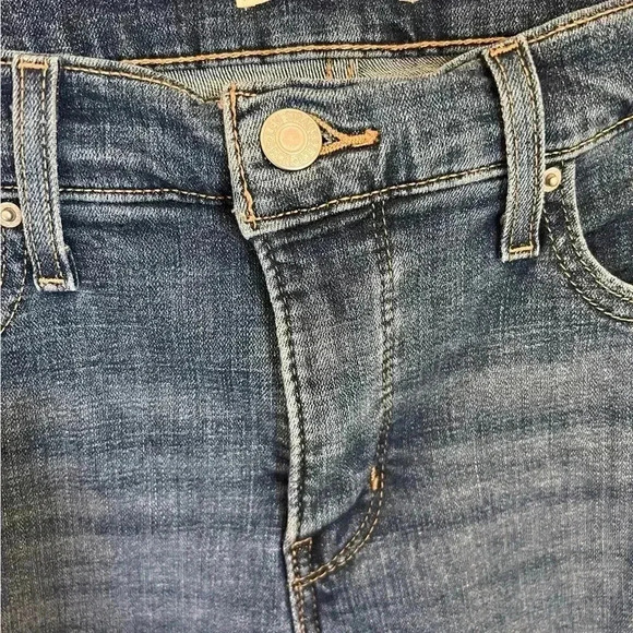 Levi’s Women’s 311 Skinny Ankle Jeans, size 30 and in great condition. - Picture 3 of 4
